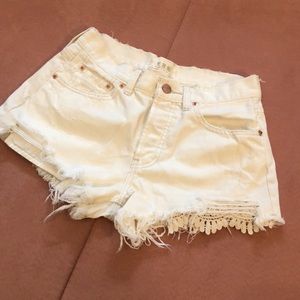 Free people Daisy Chain Shorts Sz 26